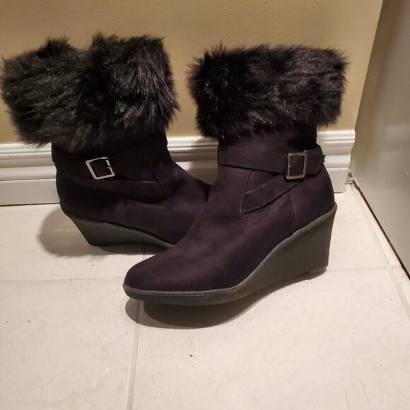 Ankle Boots - Picture 1 of 6
